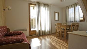 Apartment | Living room
