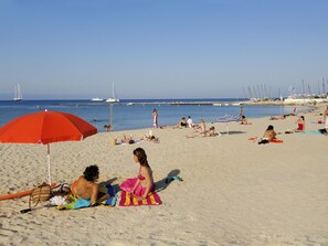 Exterior - Comfortable Apartment With Dishwasher in a Residence (Antibes)