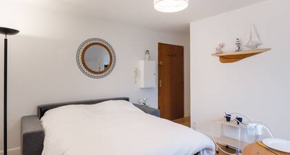 Apartment in Port-en-bessin Near Seashore