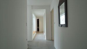 Reception - Villa With High-end Kitchen, Jacuzzi & Pool in Longeville sur mer (Longeville-sur-Mer)