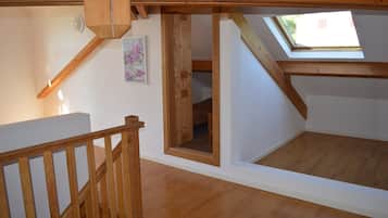 House | Game room