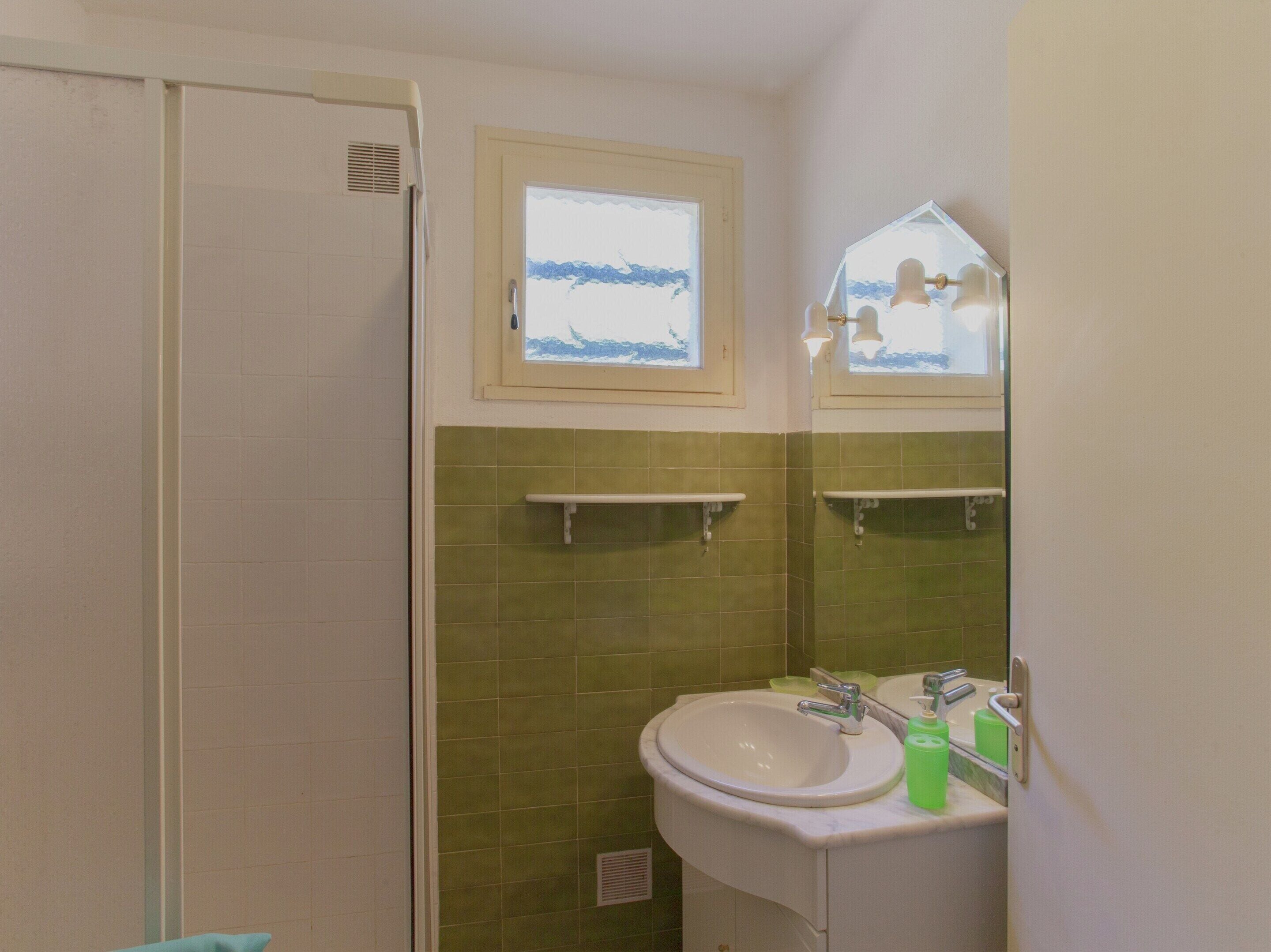 House | Bathroom