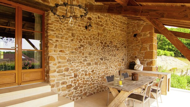 Cottage | Balcony - Cozy Cottage in Roussines, Dordogne (Roussines)