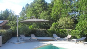 Outdoor pool - Beautiful, Comfortable Villa With Private Pool, 1 km From the Picturesque Jaujac (Jaujac)