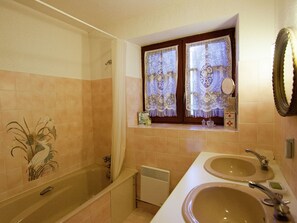 Bathroom - Modern Villa in Salagnac France With Private Swimming Pool (Salagnac)