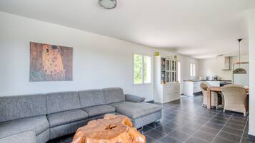Villa | Living room