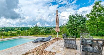 Villa in Aquitaine With Pool & BBQ