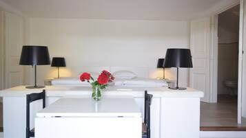 1 bedroom, individually furnished