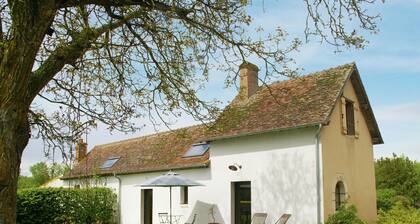 Beautiful Holiday Home Near Castle in the Beautiful Cycling Surroundings of Sully-sur-loire