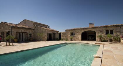 Vineyard Villa in Montfrin