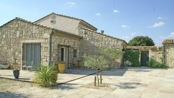 Villa | Bahagian luar