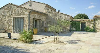 Vineyard Villa in Montfrin