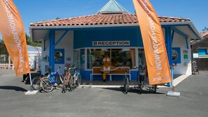 Reception - Pleasant Mobile Home With a Covered Terrace 800 m From the Beach (Messanges)