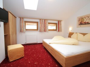 2 bedrooms, bed sheets - Spacious Apartment in Uderns near Ski Area (Uderns)