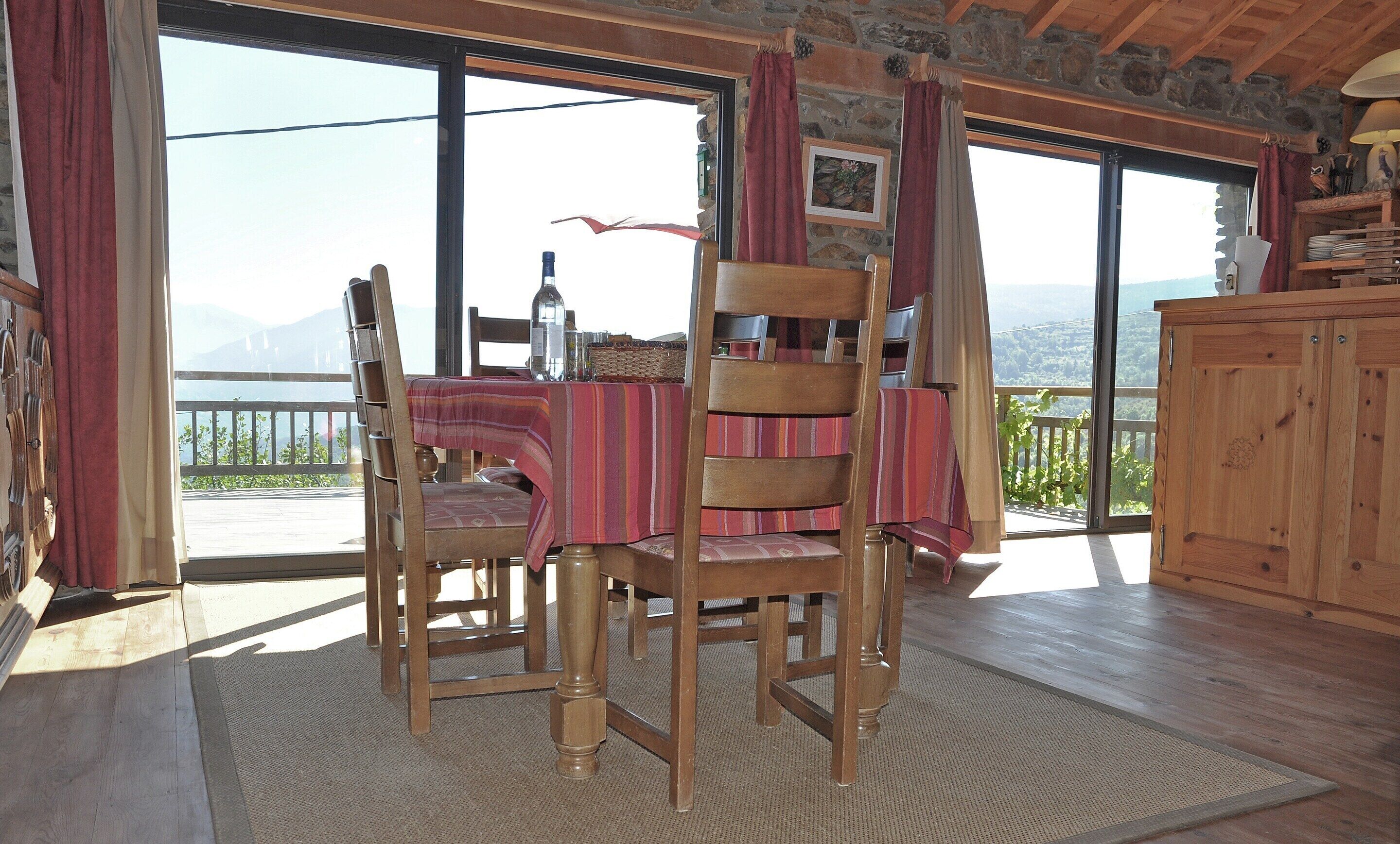 House | Dining