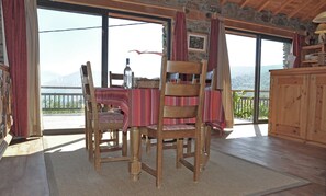 House | Dining