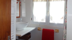 Chalet | Bathroom - Cozy Chalet Near Ski Lift in Modane France (Modane)