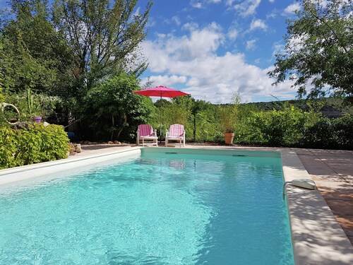 Saint-bres: Pool & Nature