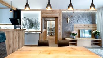 Apartment | Dining