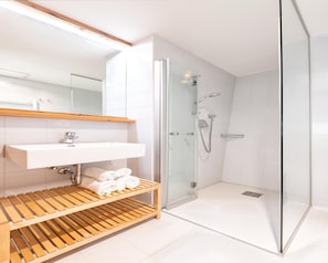 Apartment | Bathroom