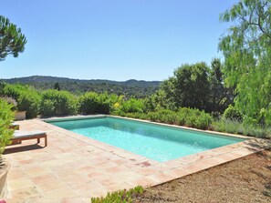 Outdoor pool - Southern French Villa With Private Pool and Stunning Views of the Mediterranean Sea (La Croix-Valmer)