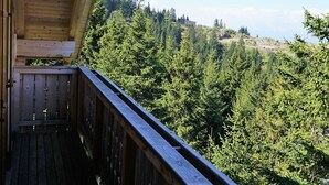 Chalet | Balcony