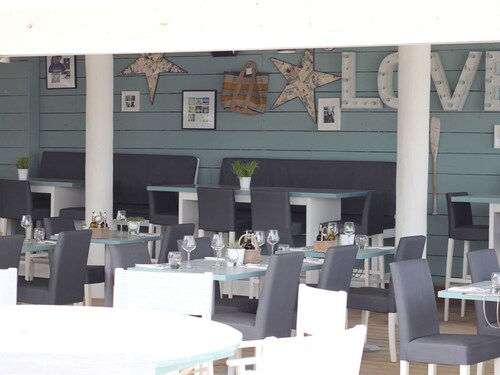Mediterranean Home With Private Pool and Summer Kitchen, 800m From the Beach