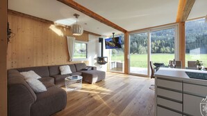 Chalet | Living room - Snug Chalet in Murau With Sauna (Murau)