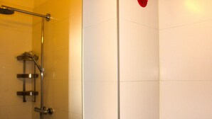 House | Bathroom | Shower - Modern Holiday Home on the Water in Port-grimaud, Within Walking Distance of the Beach (Grimaud)