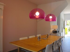 Dining - Modern Holiday Home on the Water in Port-grimaud, Within Walking Distance of the Beach (Grimaud)