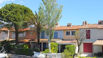 House | Exterior