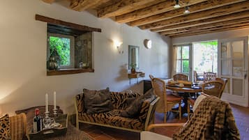 Cottage | Living room