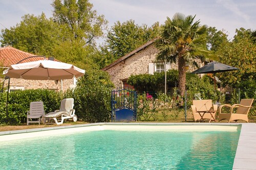 Cottage Bliss in Roussines