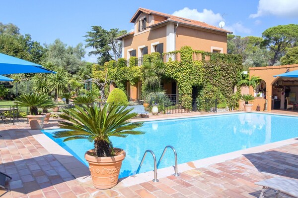 Mansion In Frejus With Private Pool - Fréjus