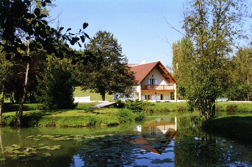 Charming Holiday Home With Pool and Pond