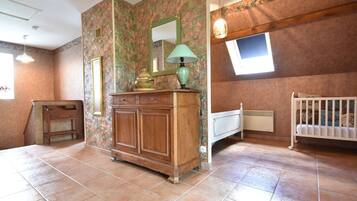 House | Room amenity