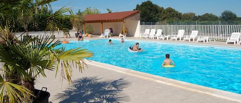 Maison | Piscine | Piscine extérieure, piscine chauffée