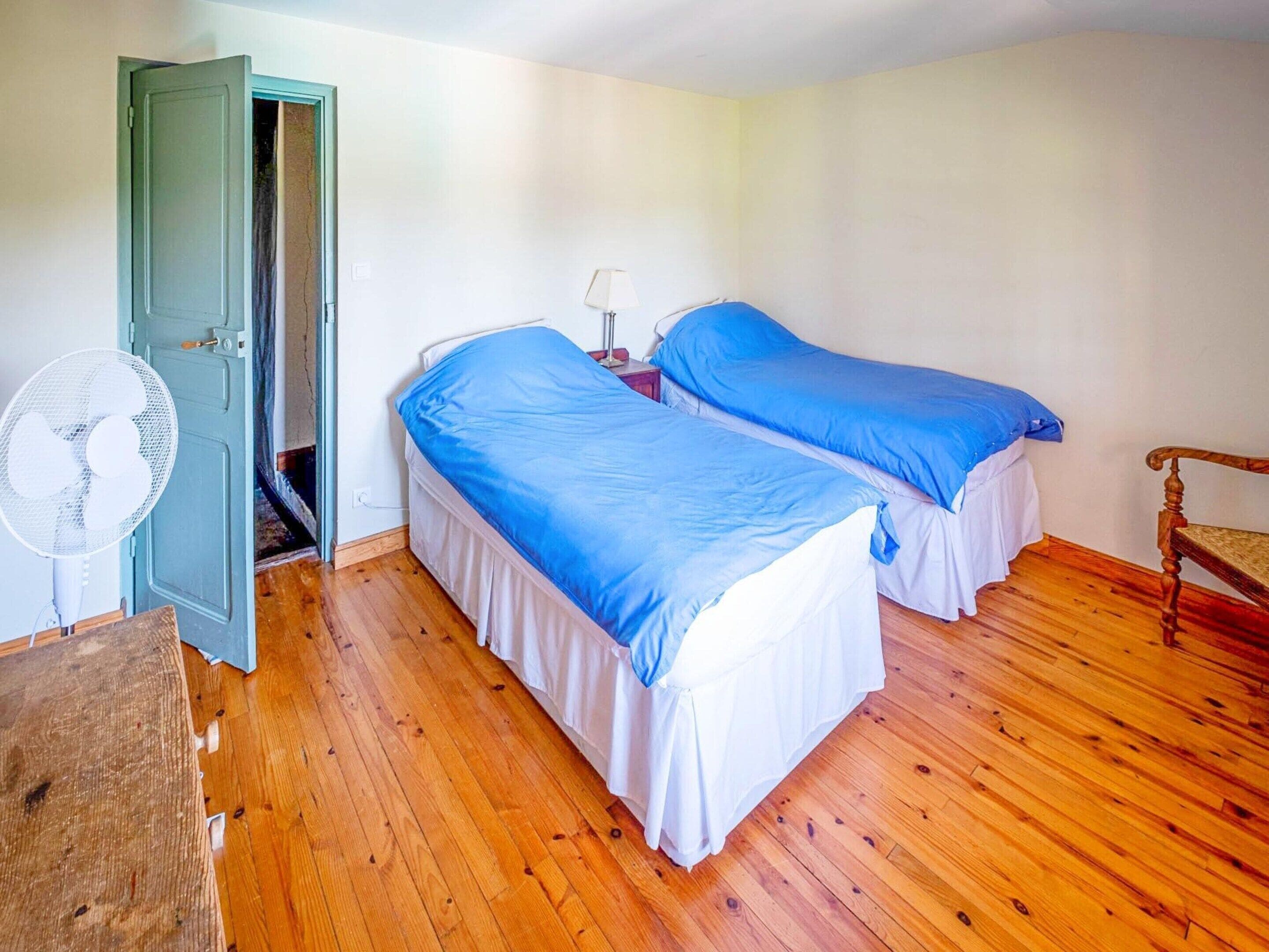 Villa | 5 chambres, ameublement personnalisé, fer et planche à repasser