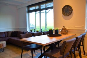 House | Living room - Dike House in Schoondijke Near Beaches (Schoondijke)