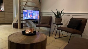 Living room - Dike House in Schoondijke Near Beaches (Schoondijke)