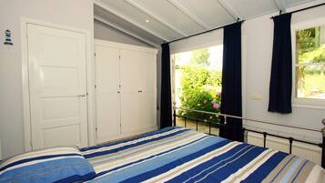 House | 3 bedrooms, individually furnished