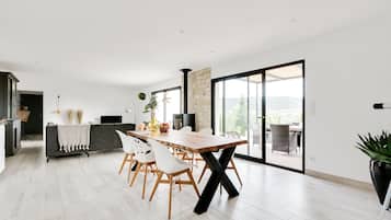 Villa | Dining