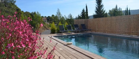 Villa | Alberca | Alberca techada y alberca al aire libre