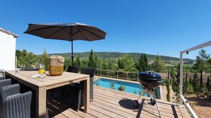 Villa | Balcony - Stylish Villa in Beaufort With Private Pool (Beaufort)