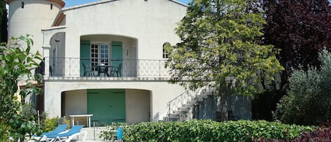 Villa | Exterior