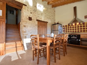 Dining - Modern Holiday Home in Saint-geniès With Private Pool (Saint-Genies)