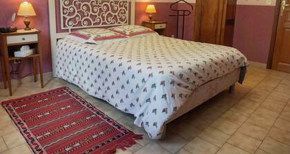 Chic Narbonne Pool Retreat