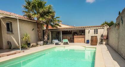 Chic Narbonne Pool Retreat