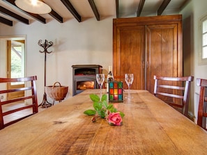 Dining - Vibrant Holiday Home in Forest in Burgundy (La Nocle-Maulaix)