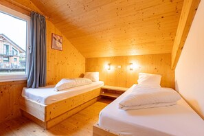 4 habitaciones y muebles diferentes 